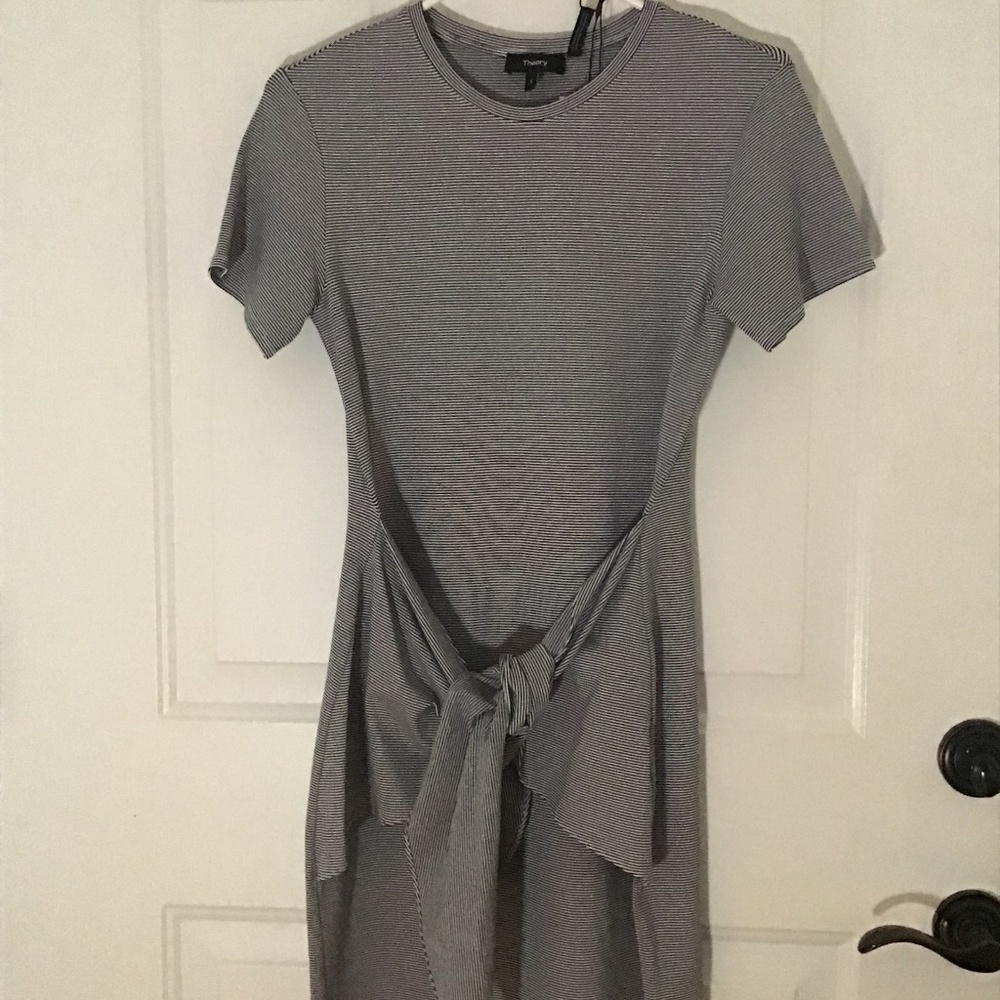HOST PICK!!!  THEORY INDIGO/WHITE NARROW TEE DRESS